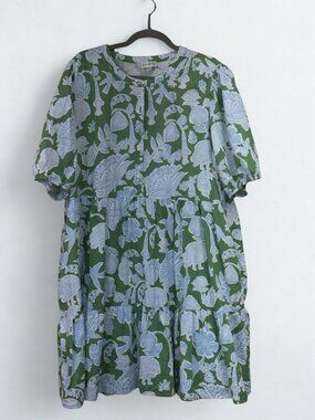 Women's Wonderly Tiered Dress Size XXL Green with Blue Flowers
